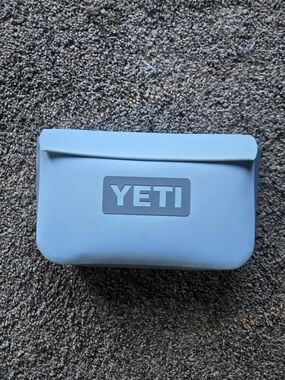 Yeti Sidekick Dry 3L Big Sky Blue Soft Pouch In Great Condition